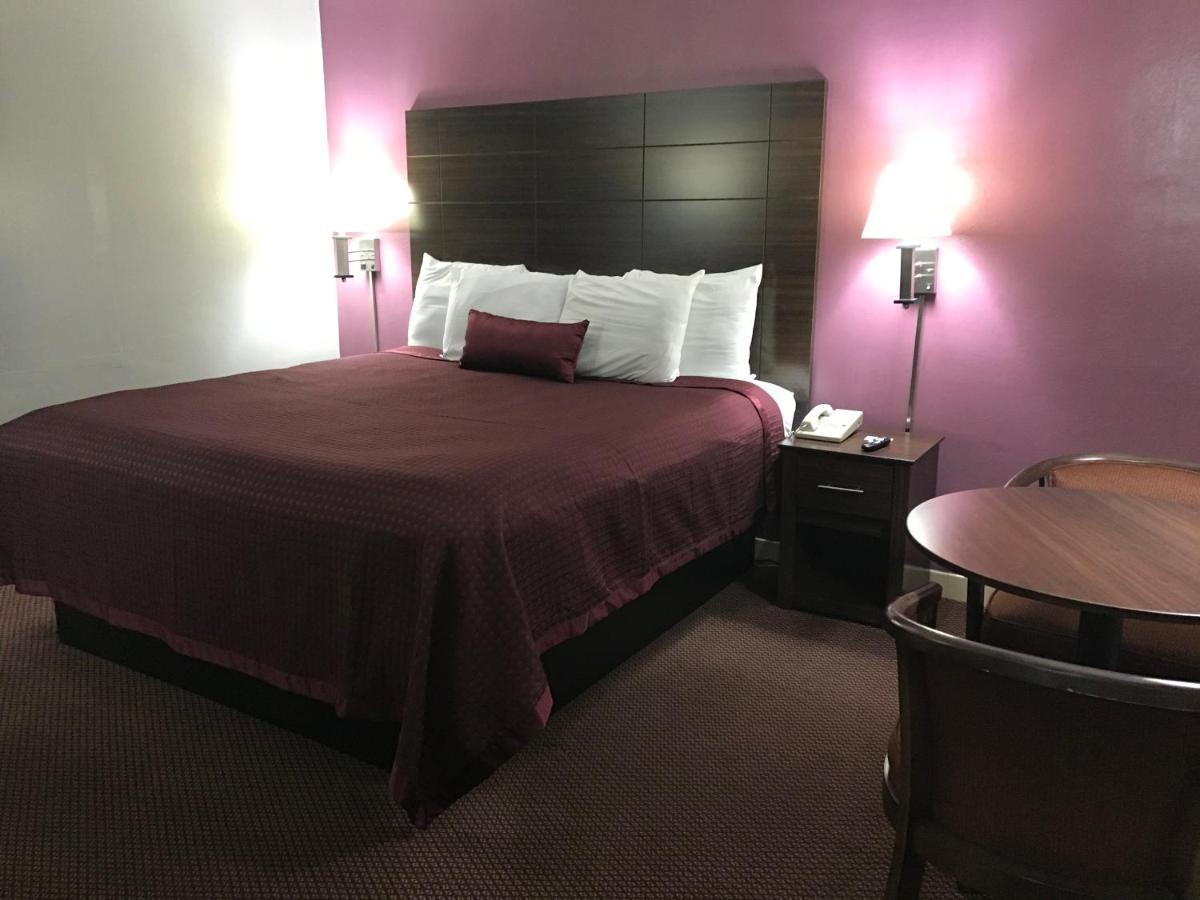Silver Princess Motel Окала Екстер'єр фото